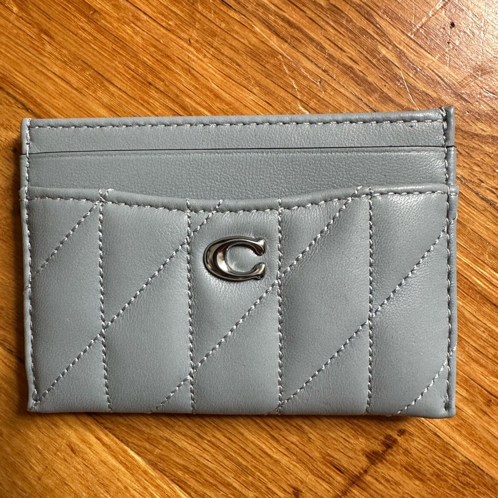 Coach Essential Quilted Pillow Leather Card Case Gray